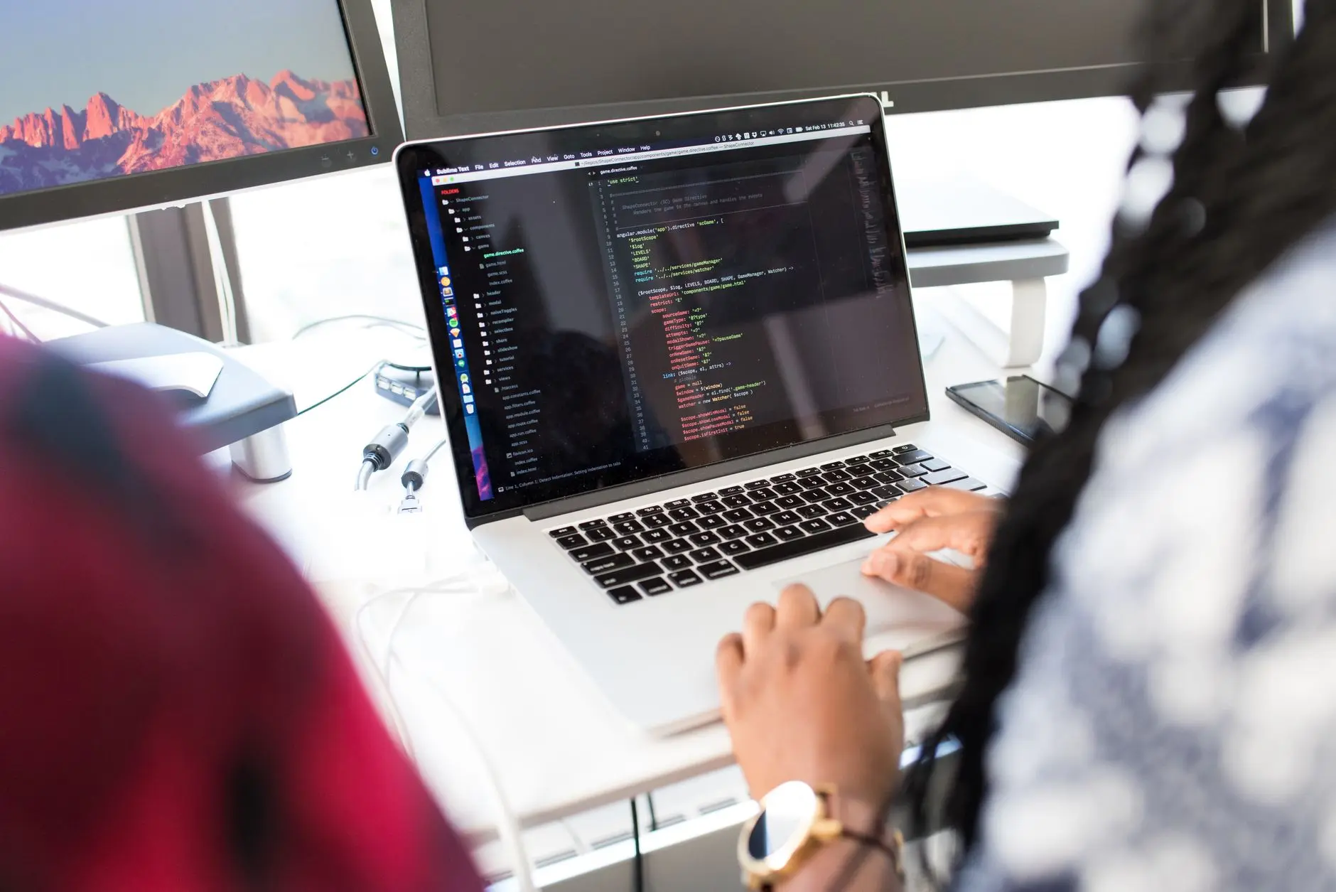 How Can AI Content Customization Support Brand Consistency?