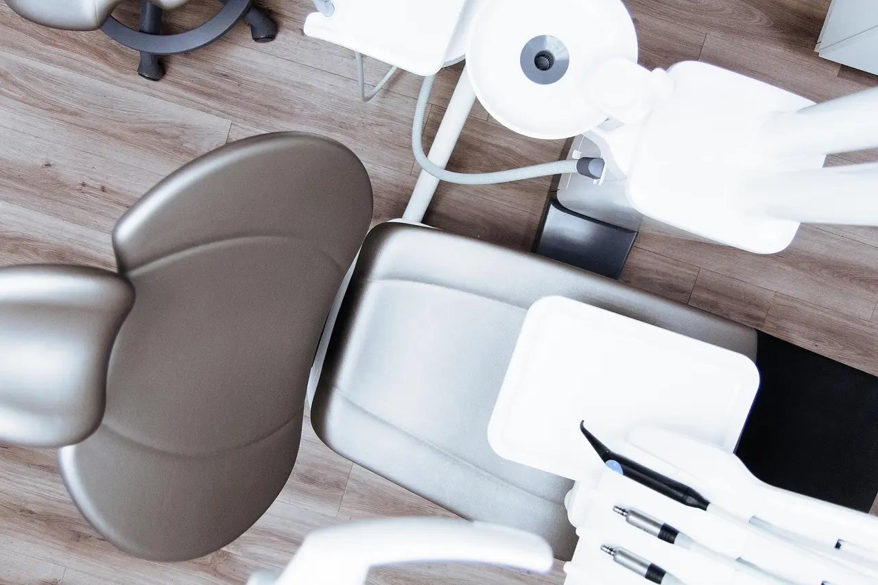 Common Pitfalls: What to Avoid with AI Content for Dentists